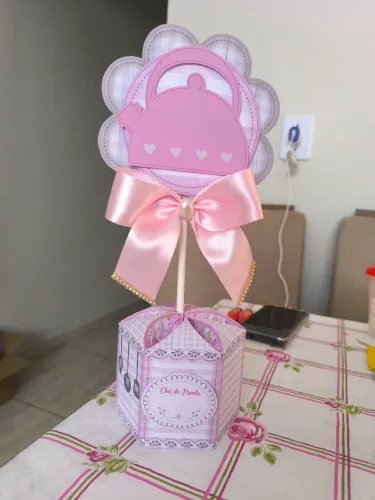 Vendo 19 centro de mesa personalizado tema Chá de panela 