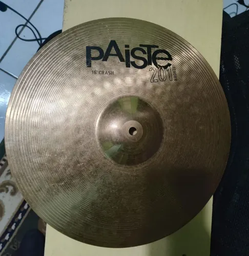 Prato Paiste 202 Crash 16"