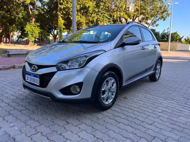 Hyundai HB20X Premium 1.6 Flex 16V Aut. 2014