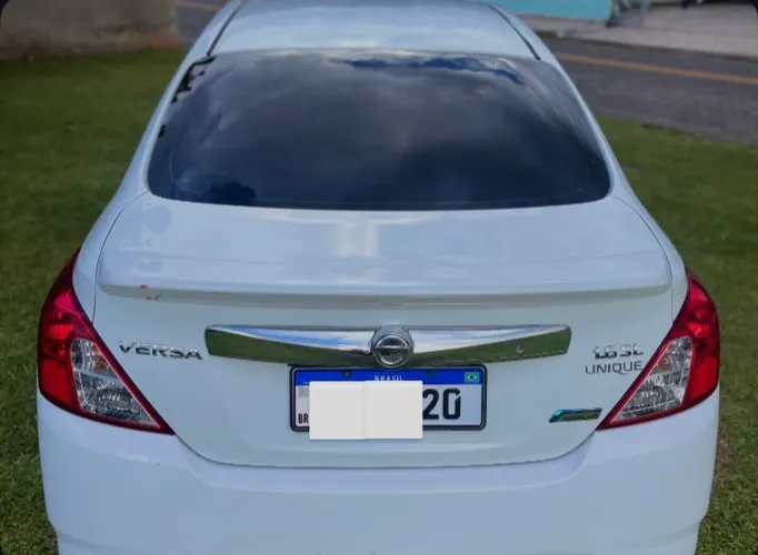 Nissan Versa Unique 1.6 16V Flexstart 4P Aut. 2017
