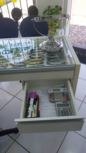 Balcão de atendimento para ótica