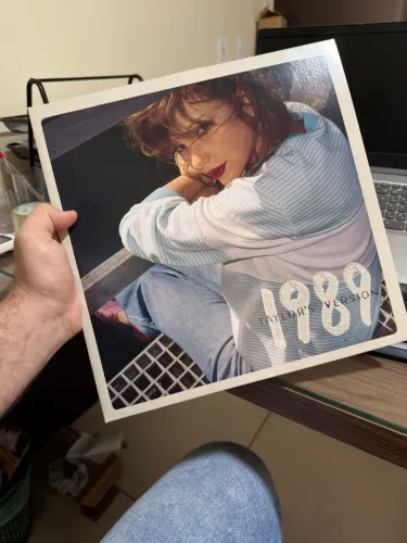 Vinil Taylor
