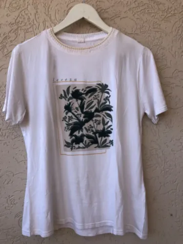 Camiseta Marfinno Branca Estampa Leveza Viscose Tam. M
