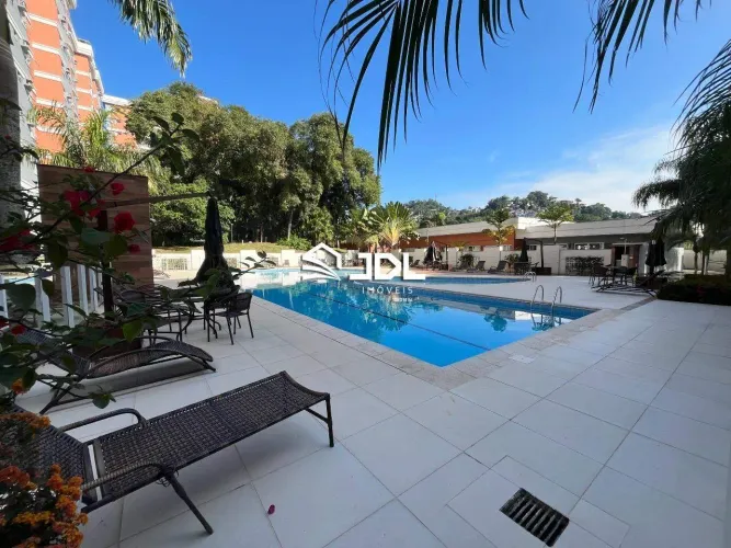 Apartamento mobiliado com 3 Quartos e Churrasqueira a carvão