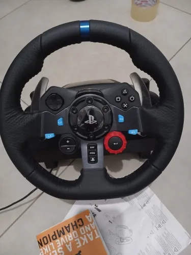 LOGITECH G29 - MUITO CONSERVADO + PEDAL