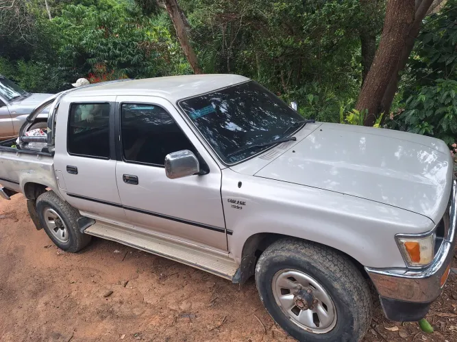 Toyota Hilux CD SR5 4X4 2.8 Diesel 2001