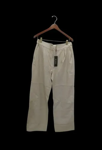 CALÇA DE COURO LEGÍTIMO, MARCA ANNE FERNANDES. NOVA! COM ETIQUETA!