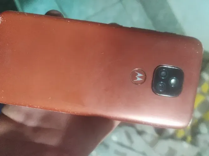 Celular moto E 200
