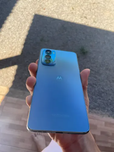 Moto Edge 30