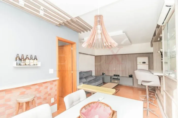 Aluguel de Apartamento Todo Mobiliado em Petrópolis, Porto Alegre-RS: 2 Quartos, 1 Suíte, 