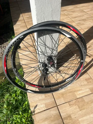 Rodas speed v, zan futura 