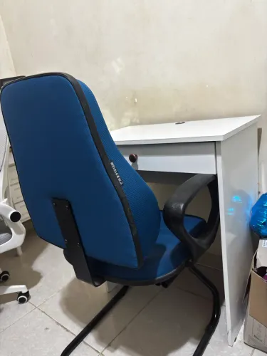 Mesa + cadeira de escritório