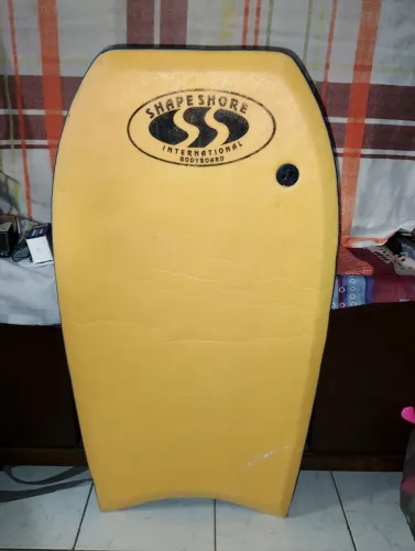 Vendo prancha body board shape shorw medindo 84x49cm