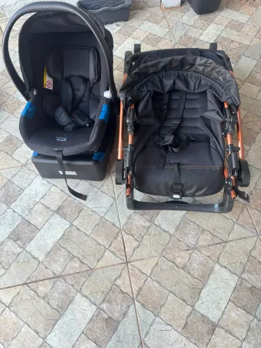 Pra sair AGORA ! Oportunidade ÚNICA Carrinho de bebê e bebê conforto Burigoto