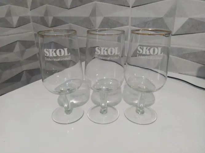 Conjunto de 3 taças vintage skol