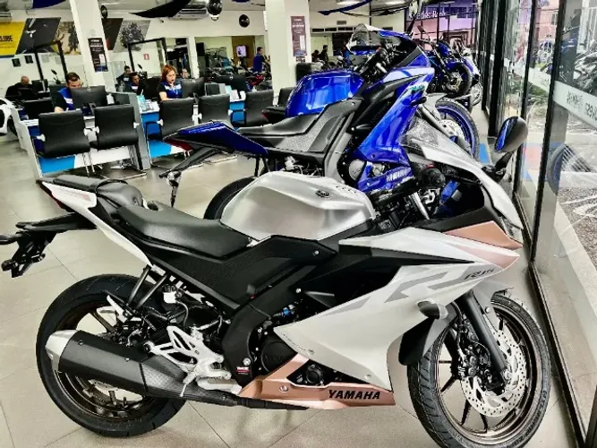 R15 ABS 26/26 AZUL BRANCA ZERO DE ENTRADA MENOR PRECO