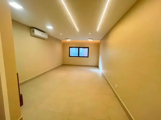 ED ARYA TOWER - SALA COMERCIAL - UMARIZAL