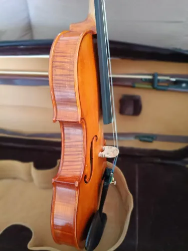 Violino Eagle VK664 Concerto Master - Impecável | Regulado por Luthier | Completo.