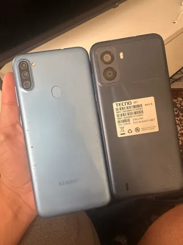 Samsung A11 e Tecno