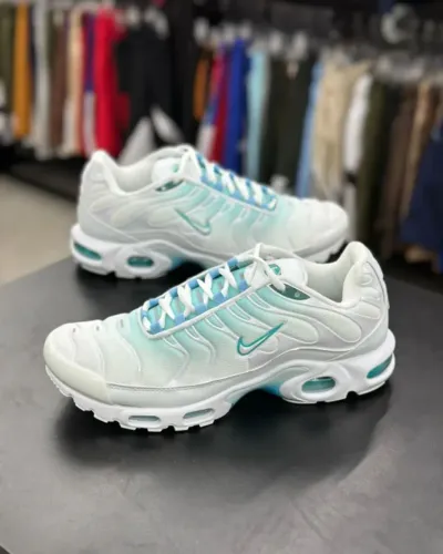 Tênis Nike Air Max TN Plus Importado Cor: Branco C/Azul - Disponível 38 AO 43