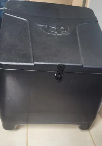 Baú 80 LT com suporte 