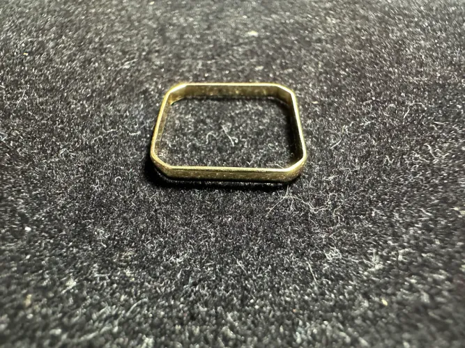 Anel de Ouro 18k Quadrado