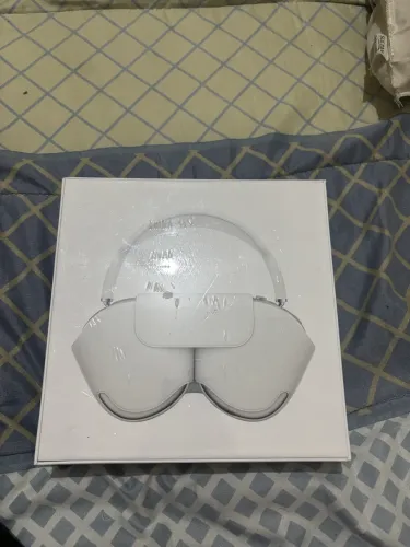 AirPods Max Silver A2069 Lightning Lacrado na caixa