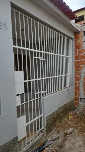 PORTAO DE FERRO COM ENTRADA SOCIAL