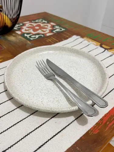 Conjunto pratos de cerâmica