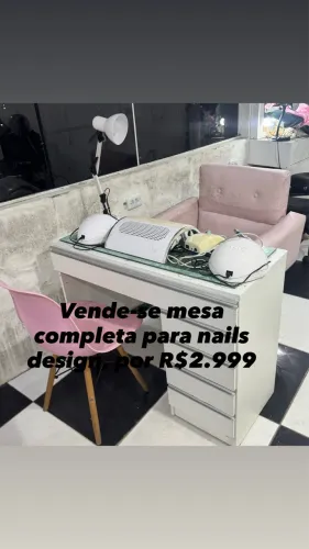 Vende-se alguns moveis para sala de beleza, fala cm márcia *