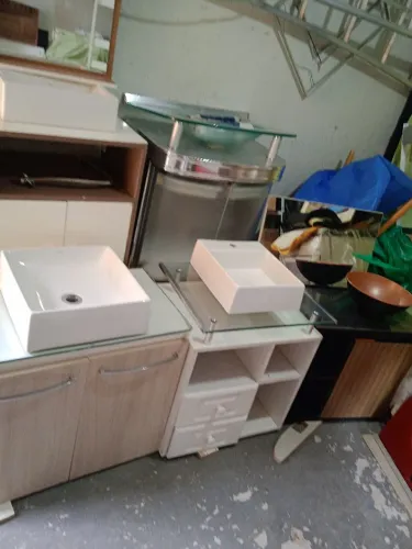 ? Gabinetes para banheiro, valores entre R$550 e R$250,lindos ?
