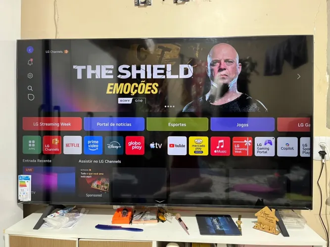 TV LG 60" POLEGADAS