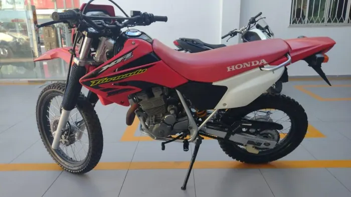 Vendo tornado 250 2006 toda original