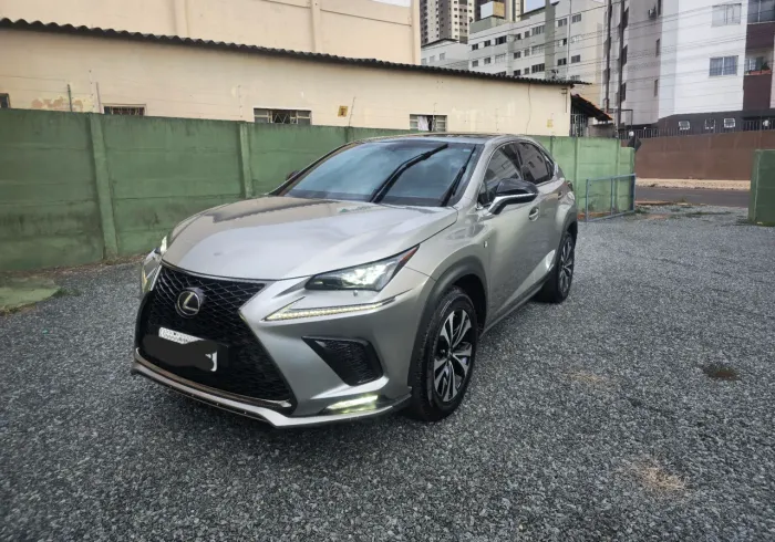 Lexus NX-300 H F-sport 2.5 16V Aut. 2019