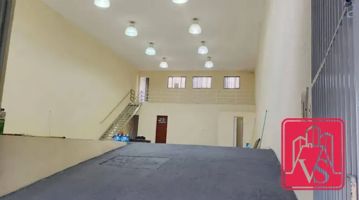 Galpão para alugar, 200 m² por R$ 6.700,00/mês - Vila Luzita - Santo André/SP