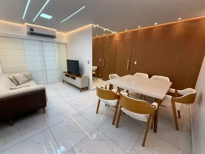 Imóvel para venda possui 81 m2 com 2 quartos em Guilhermina - Praia Grande - SP