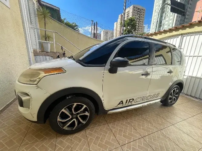 Citroen Aircross GLX 1.6 Flex 16V 5P Aut. 2013