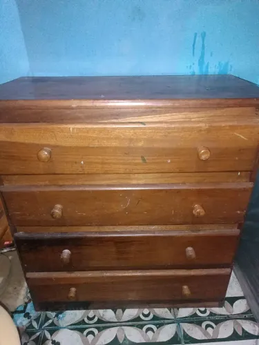 Cômoda 4 gavetas