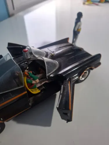 Batmovel brinquedo metal batman & robin