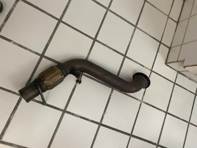 Vende-se dowpipe para BMW série 1