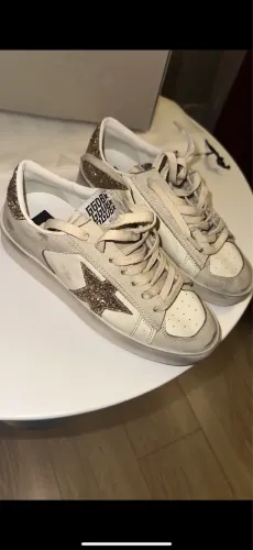 Tênis Golden Goose 
