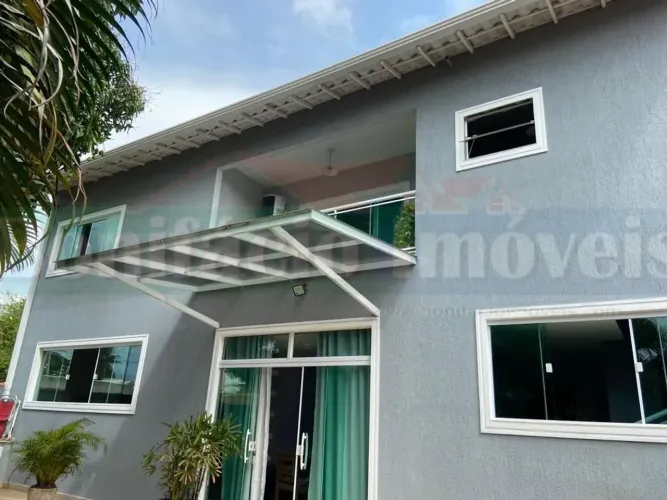 Casa de condomínio para venda possui 148 metros quadrados com 2 quartos