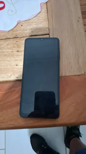 Celular sansung a06 128 giga armazenamento 4 de memória RAM