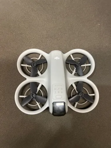 Vende-se drone DJI Neo Combo Fly
