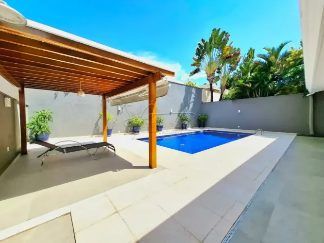 Casa sobrado de 228m² com 03 suítes para venda e locação - Quinta do Golfe