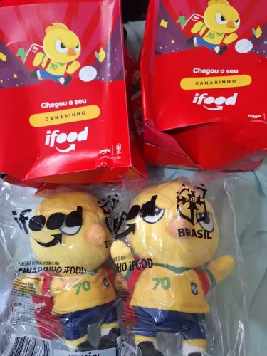 Canarinho da Copa, colecionáveis