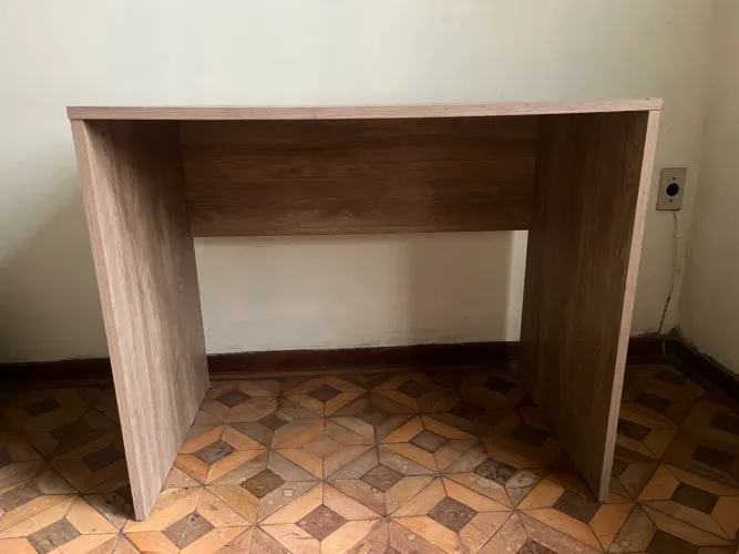 Mesa para estudo/trabalho 90x52,5