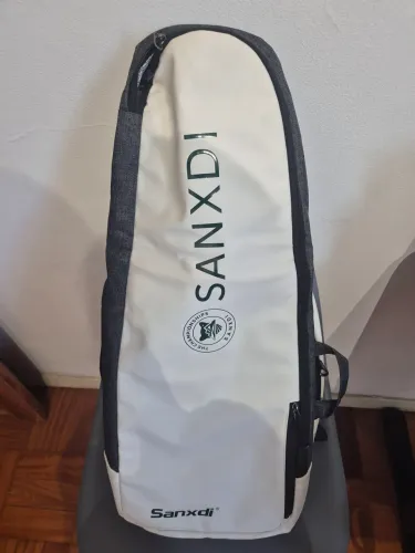 Mochila Raqueteira sanxdi cinza e branca 3R