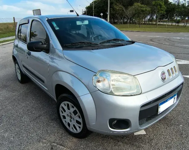 Fiat Uno Vivace Celeb. 1.0 EVO F.flex 8V 5P 2013