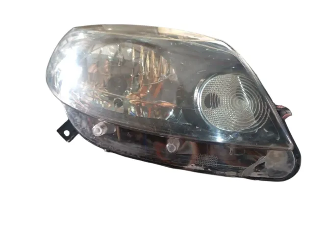 Farol Sandero lado direito 2012 2014